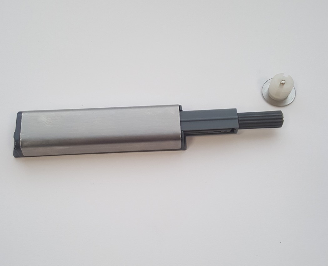 Atspiedējs TIP-ON ar magnēta uzgali durvīm, pelēks/inox
