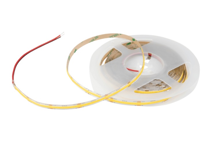 LED COB  lenta 8W/m